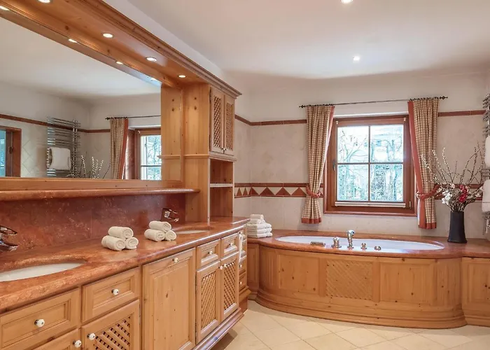 Exclusive Tyrolean Near Lifts *