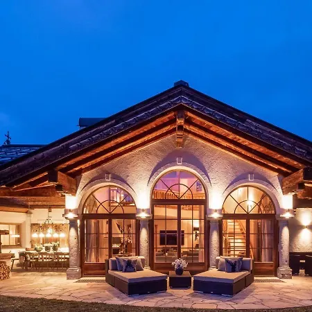 Exclusive Tyrolean Near Lifts Villa