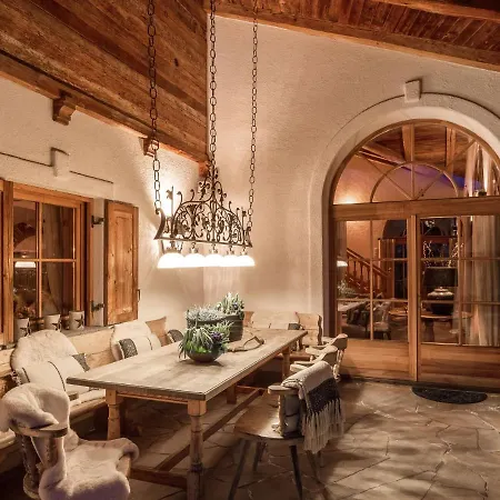 Villa Exclusive Tyrolean Near Lifts Apfeldorf